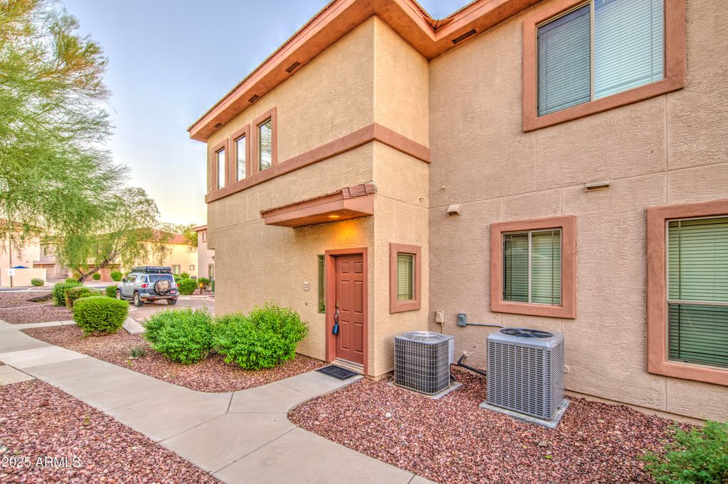 Photo of 42424 N Gavilan Peak Parkway #63212, Anthem, AZ 85086 (MLS # 6934482)