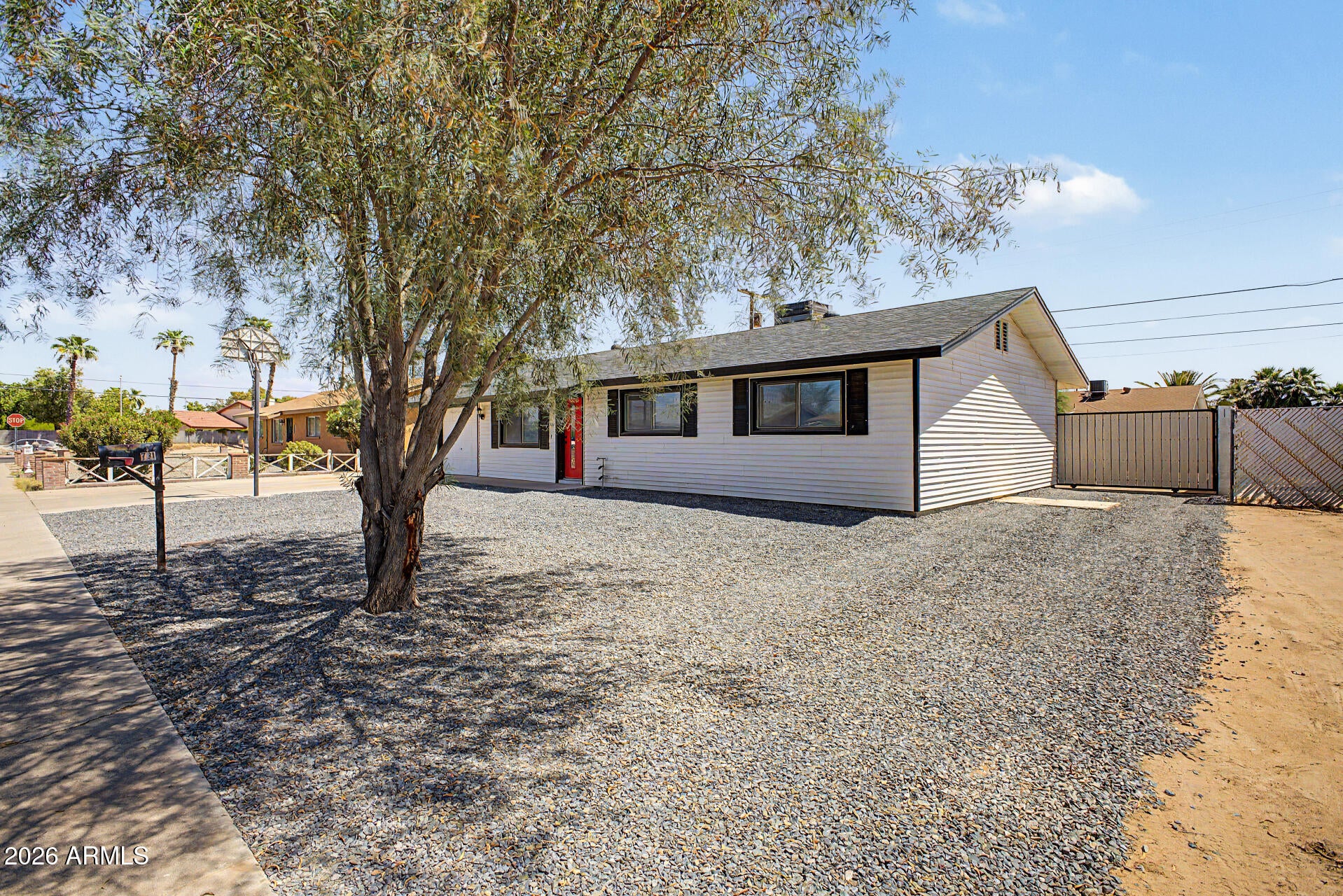 731 E MANOR Drive