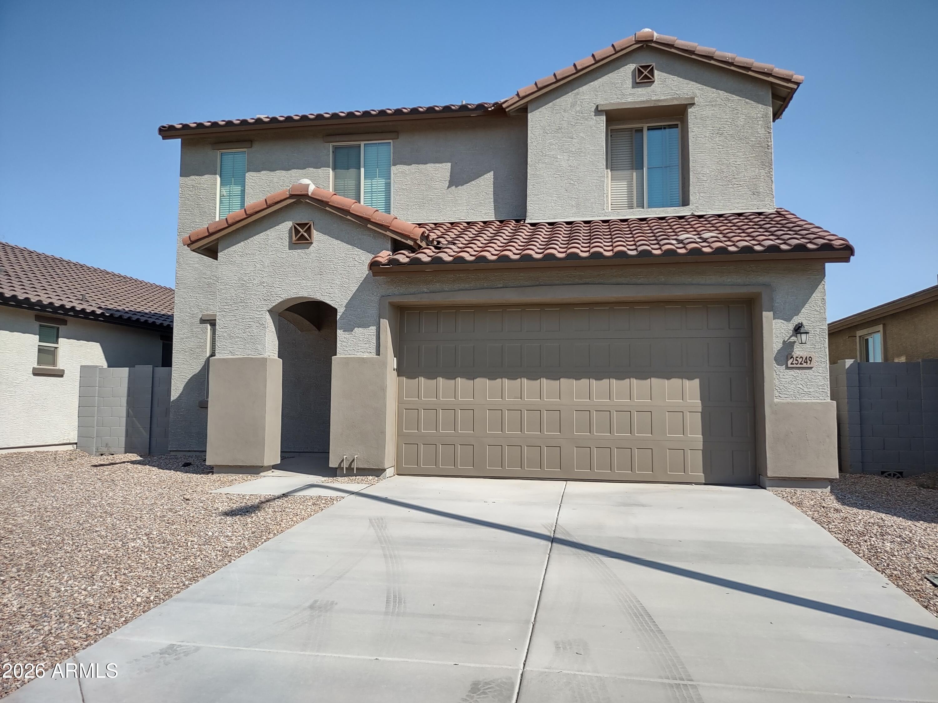 25249 W WAYLAND Drive
