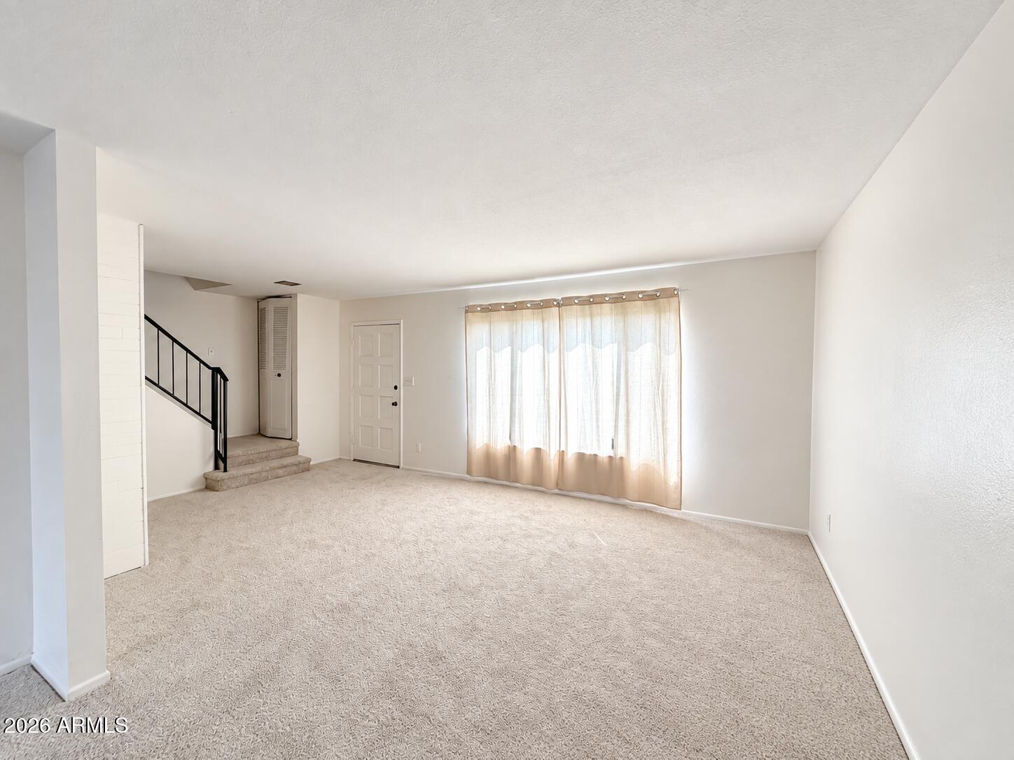 2643 W WOLF Street