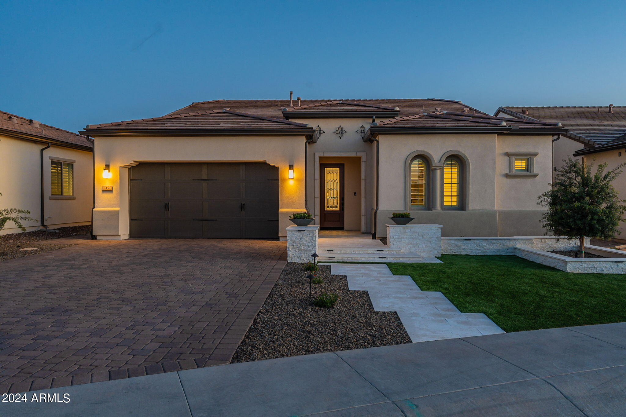 261 E BRACCIANO Avenue