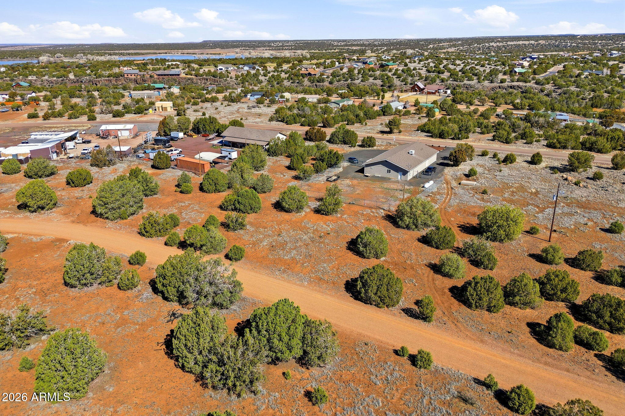 WHITE MOUNTAIN LAKE ESTATES - Land
