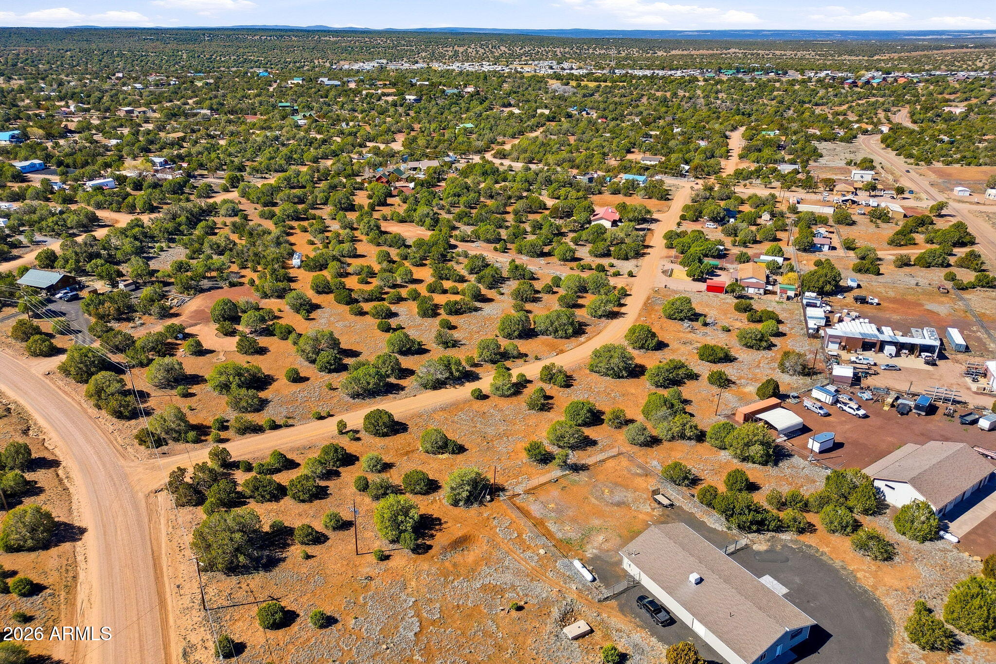 WHITE MOUNTAIN LAKE ESTATES - Land