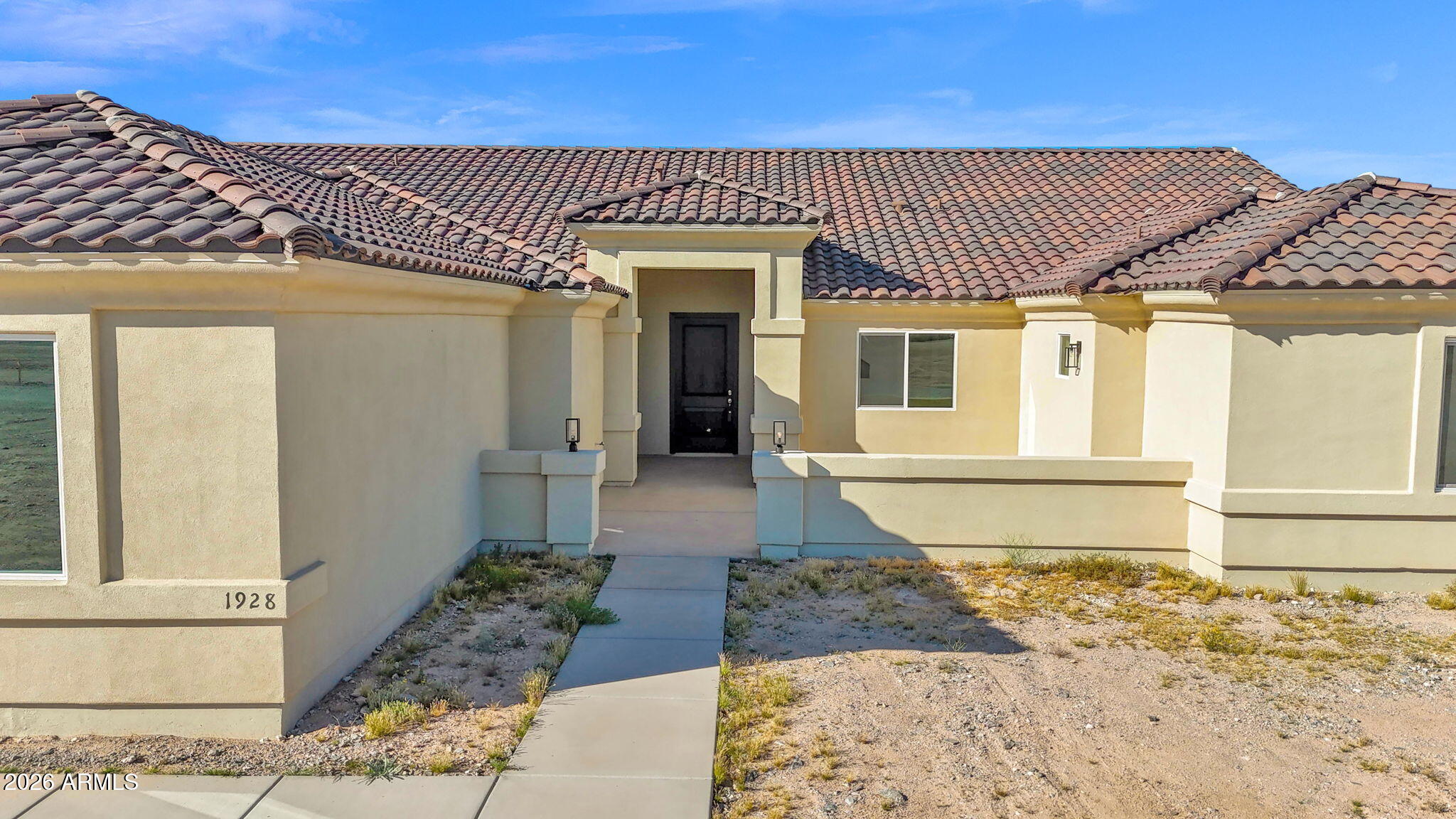 1928 W BIG SKY Lane