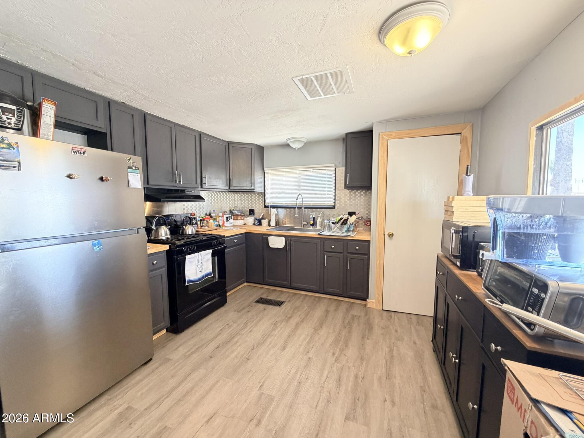 11100 W ALSDORF Road 11