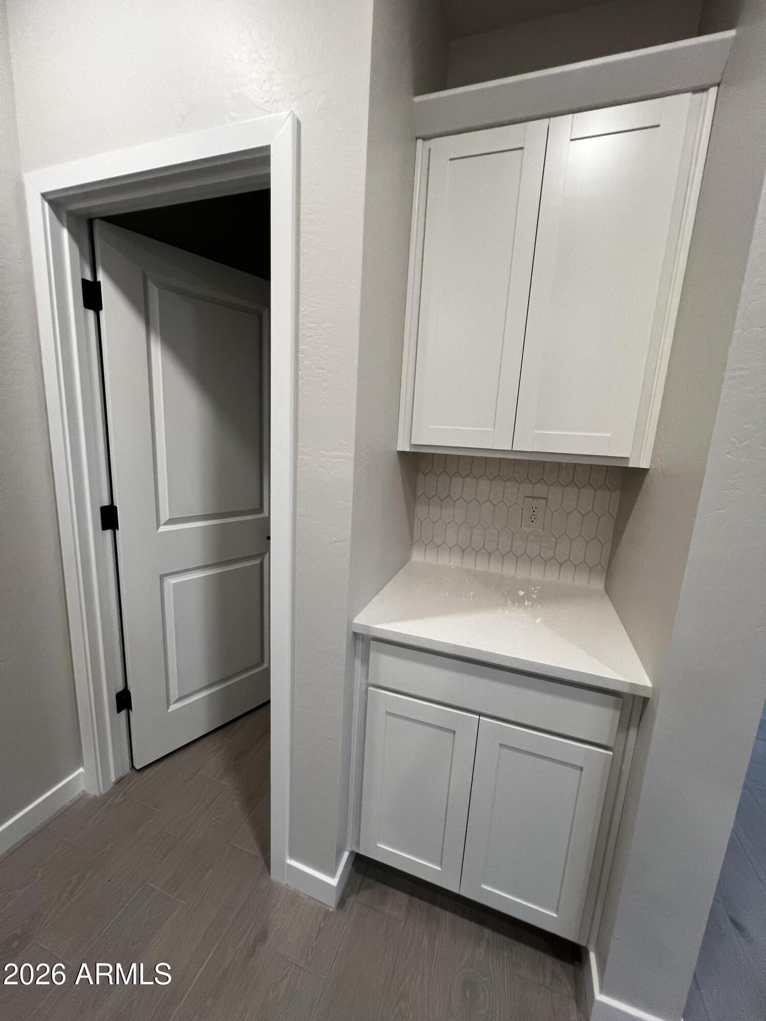 18193 W LUPINE Avenue