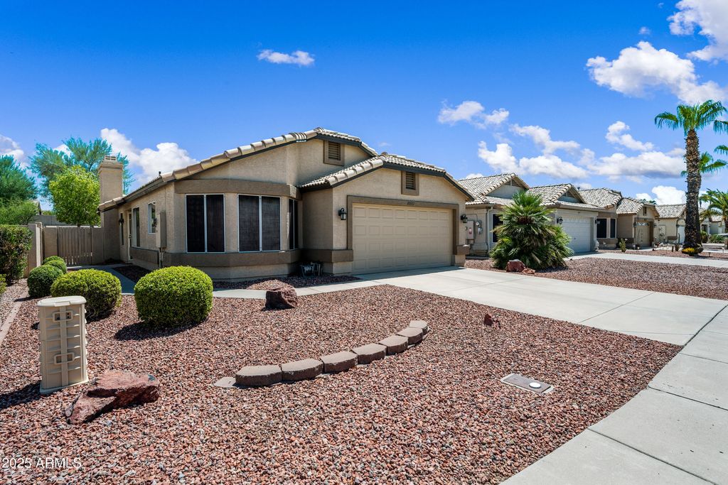 Photo of 20957 N 107th Drive, Peoria, AZ 85373 (MLS # 6919773)