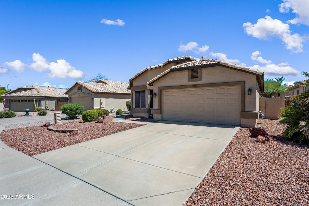Photo of 20957 N 107th Drive, Peoria, AZ 85373 (MLS # 6919773)