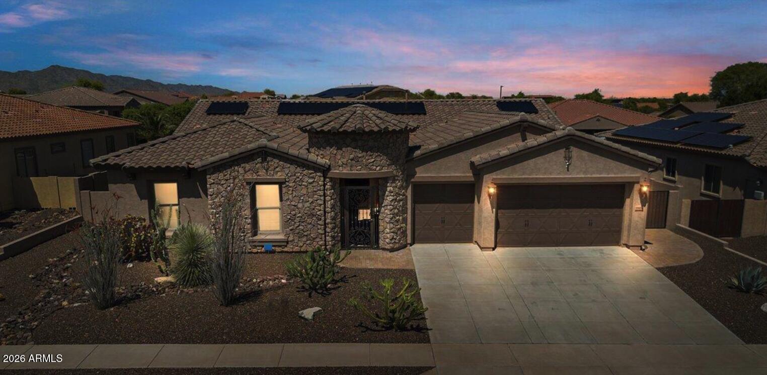 19408 W PASADENA Avenue