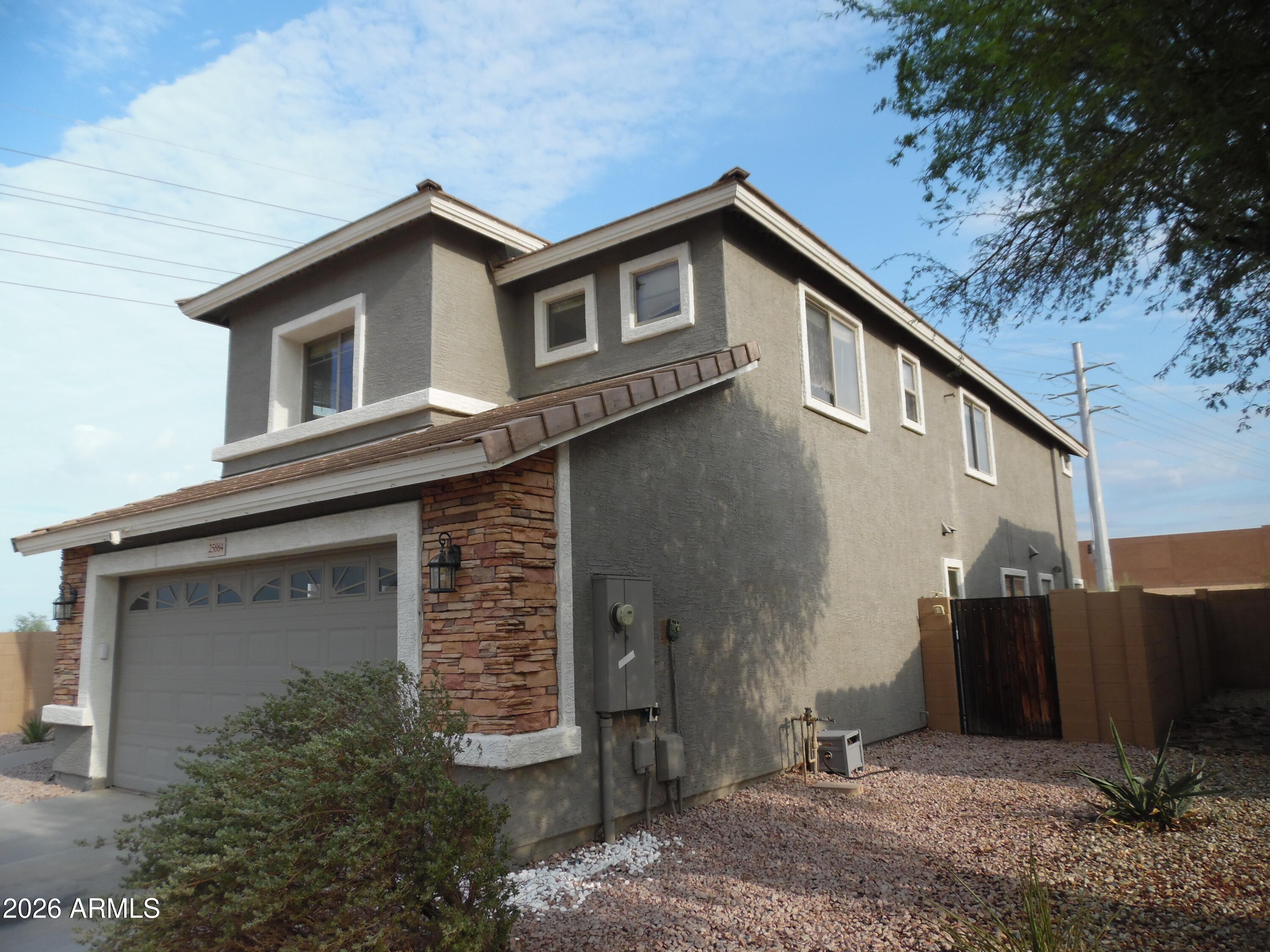 25884 W ELIZABETH Avenue