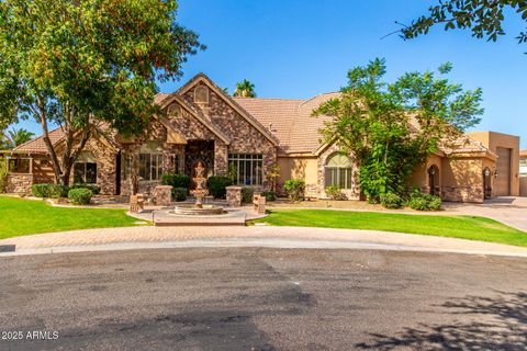 2558 E PAGE Court Gilbert AZ 85234