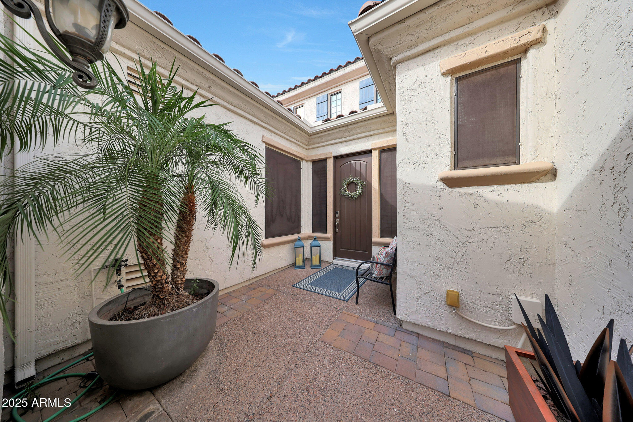 3521 N HOOPER Street