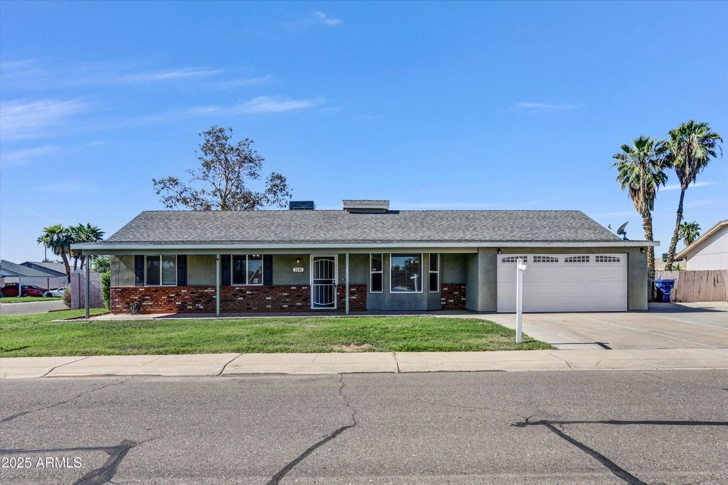 Photo of 2135 E Boston Street, Chandler, AZ 85225 (MLS # 6922867)