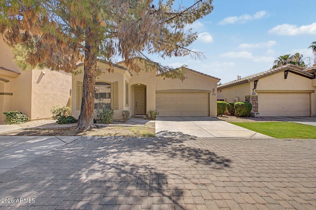 Photo of 1887 W Periwinkle Way, Chandler, AZ 85248 (MLS # 7080201)