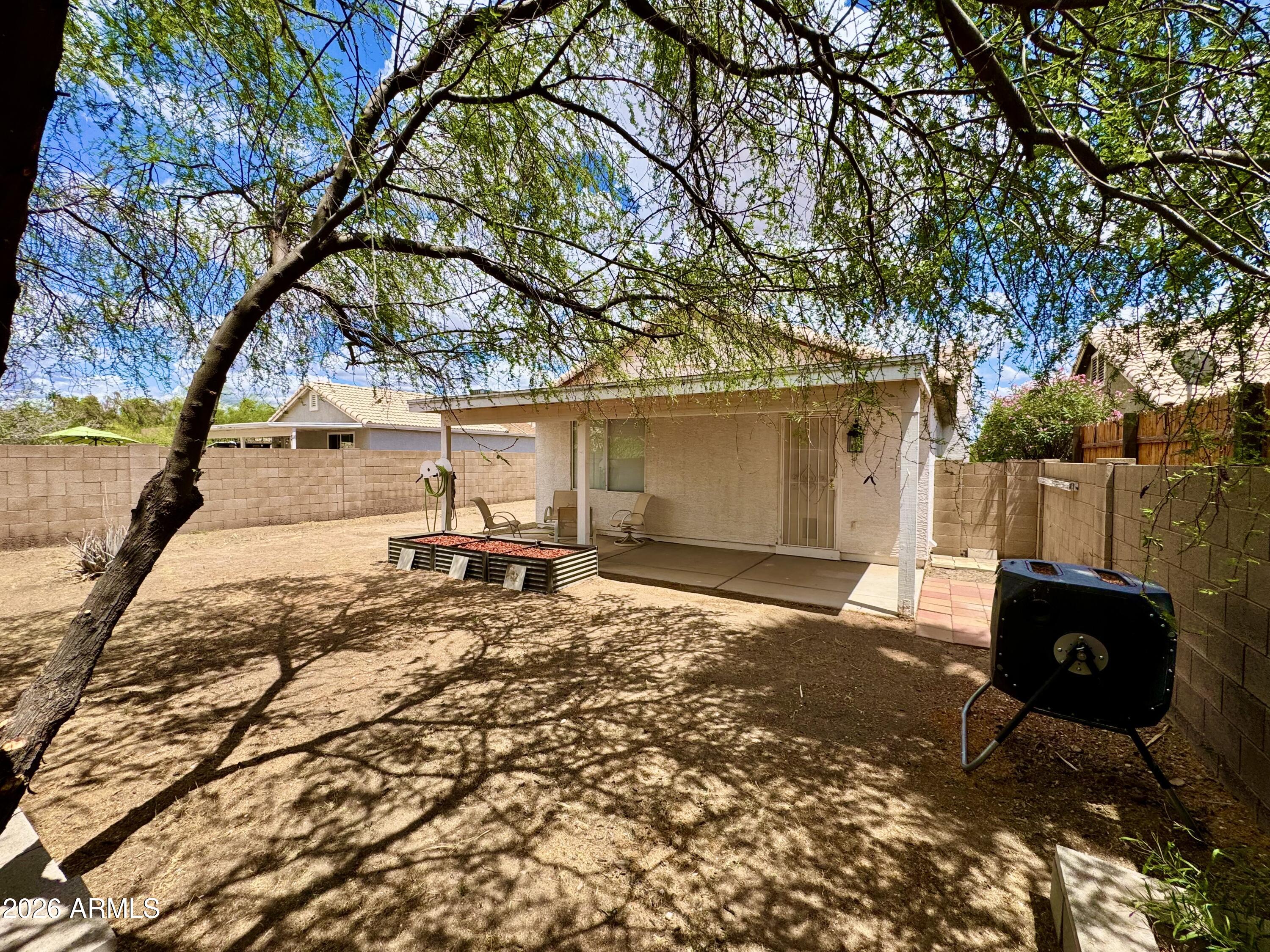 RENAISSANCE POINT - Residential