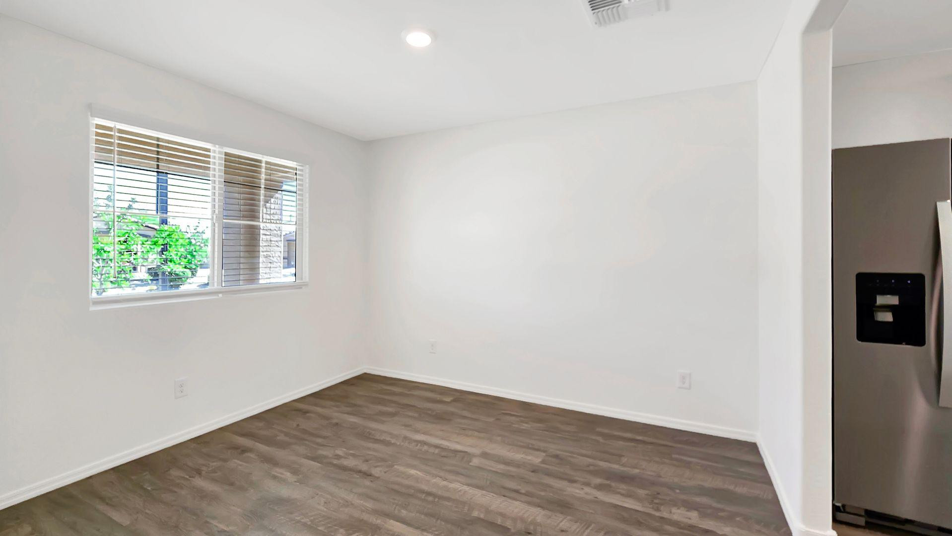25752 W Samantha Way