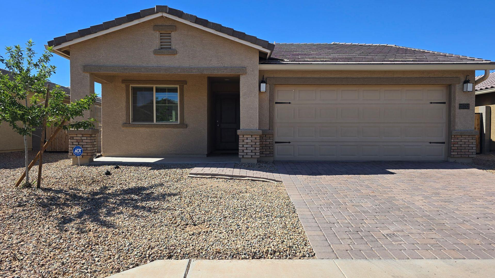 25752 W Samantha Way