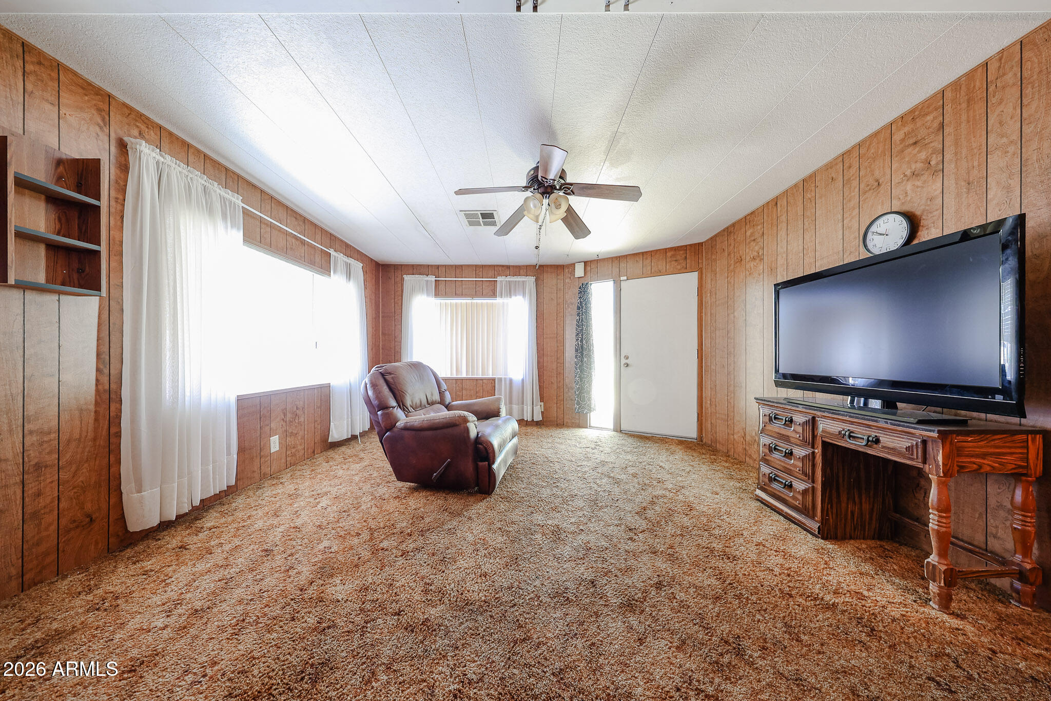 3104 E BROADWAY Road 272