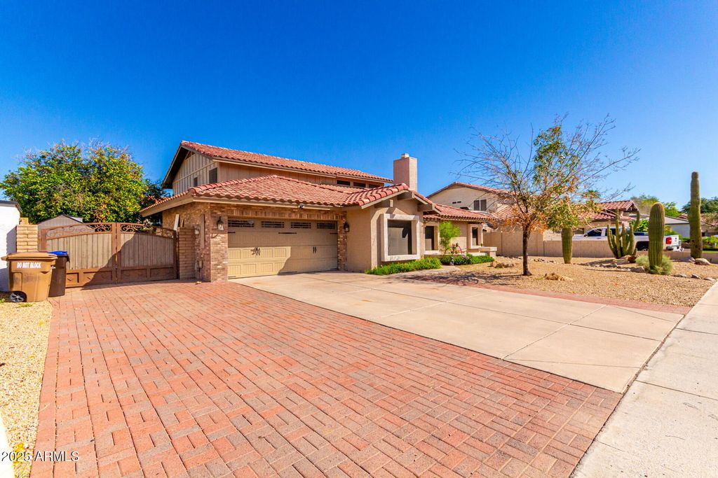 Photo of 7220 W Larkspur Drive, Peoria, AZ 85381 (MLS # 6927446)