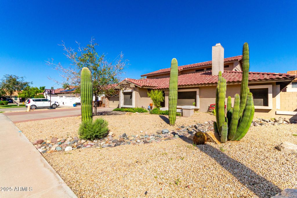 Photo of 7220 W Larkspur Drive, Peoria, AZ 85381 (MLS # 6927446)