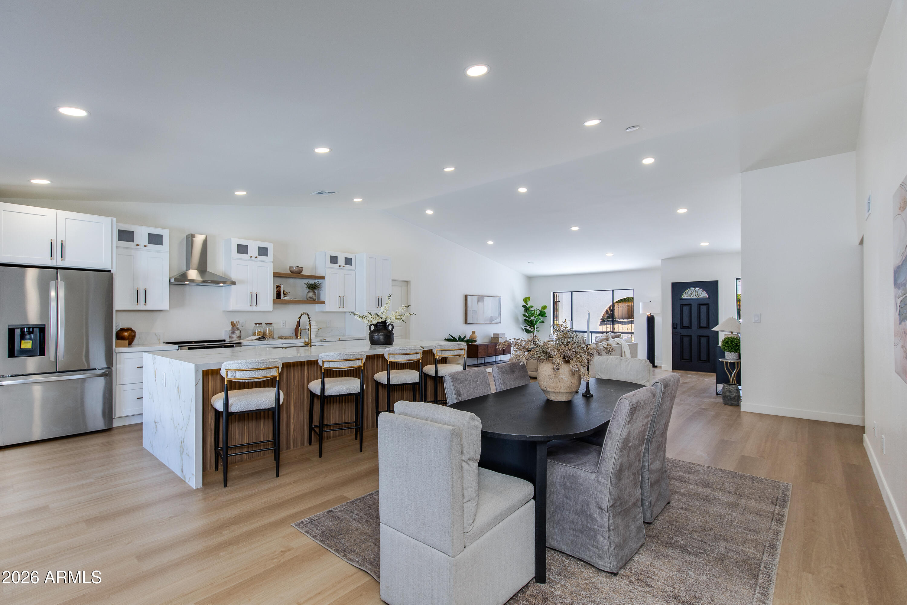 DESERT VISTA 6 - Residential