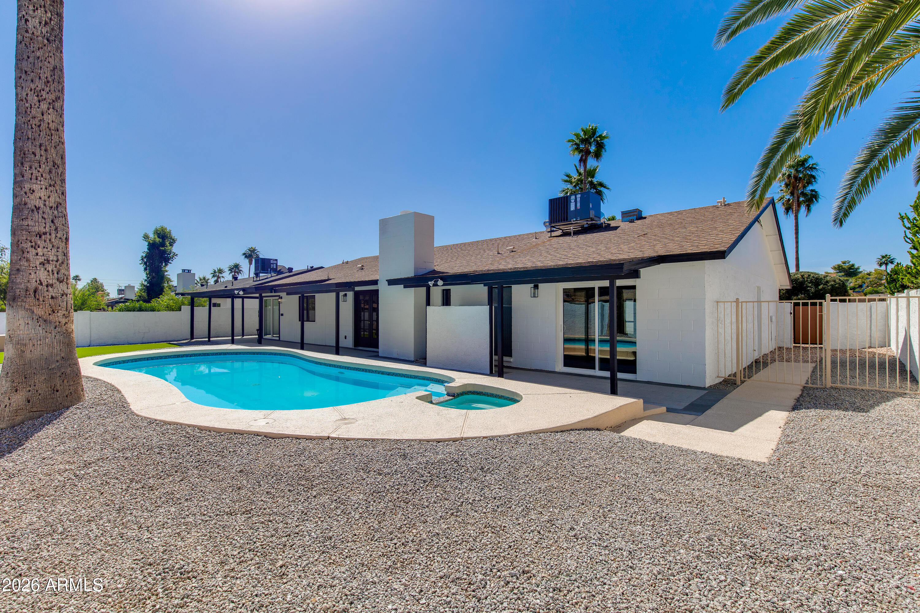 DESERT VISTA 6 - Residential