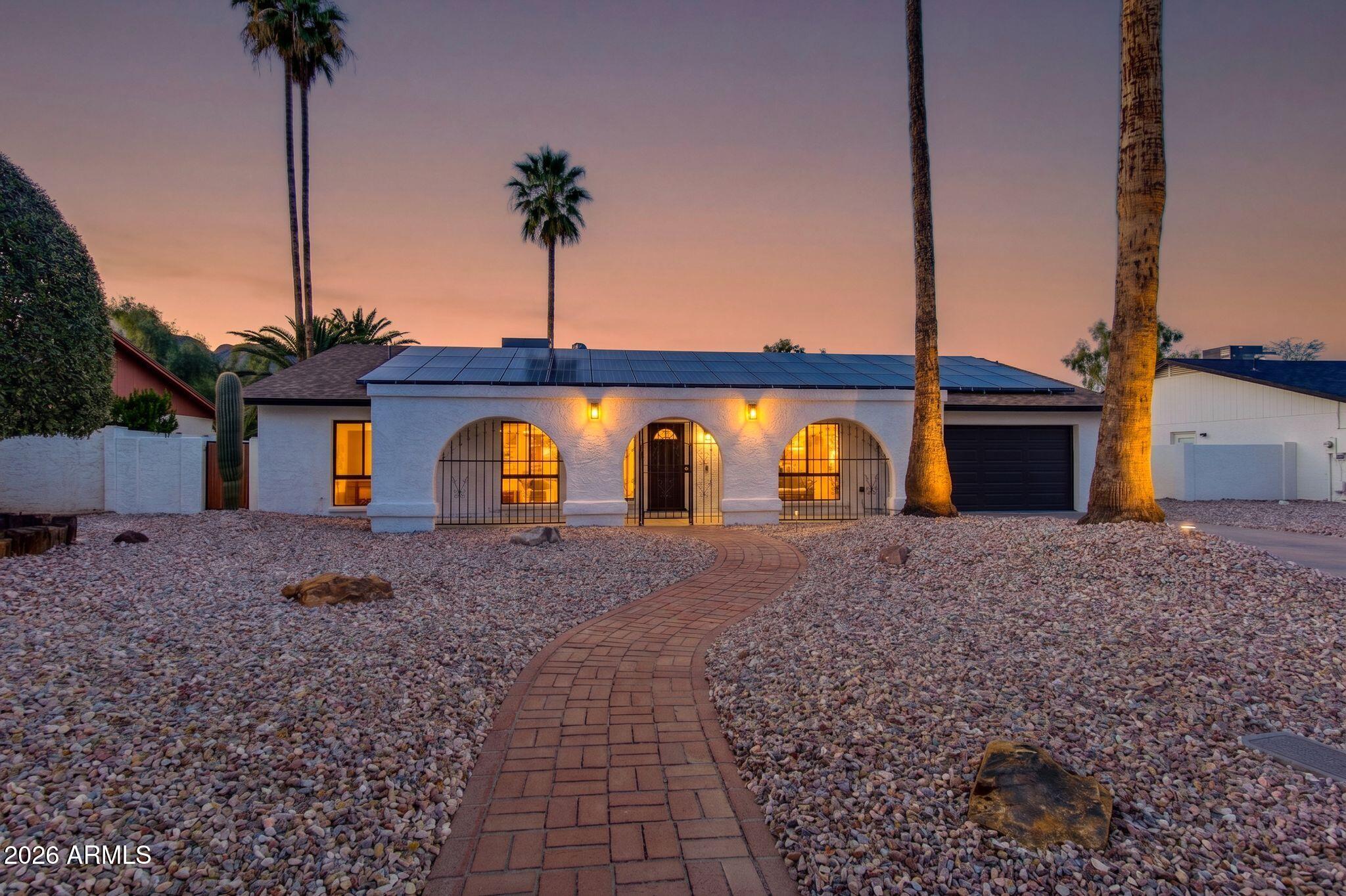 DESERT VISTA 6 - Residential