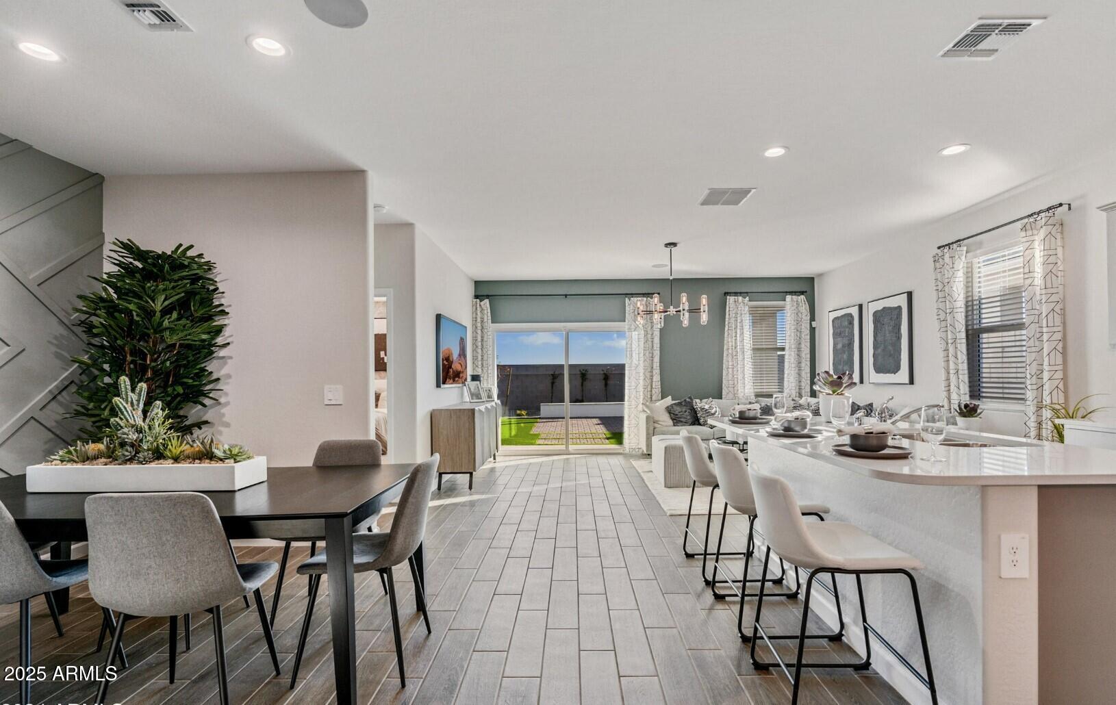 10628 W Spencer Run Run
