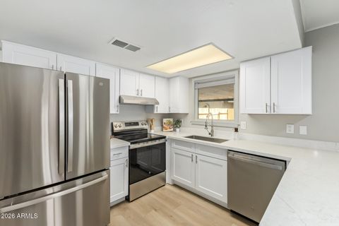 Photo of 11804 N 37th Way, Phoenix, AZ 85028 (MLS # 7006124)