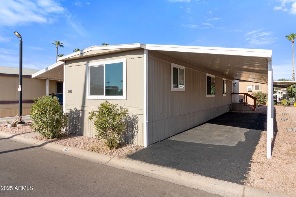 Photo of 400 W Baseline Road #100, Tempe, AZ 85283 (MLS # 6901001)