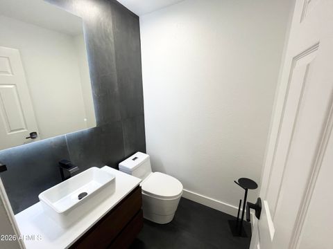 4047 W WHISPERING WIND Drive Glendale AZ 85310