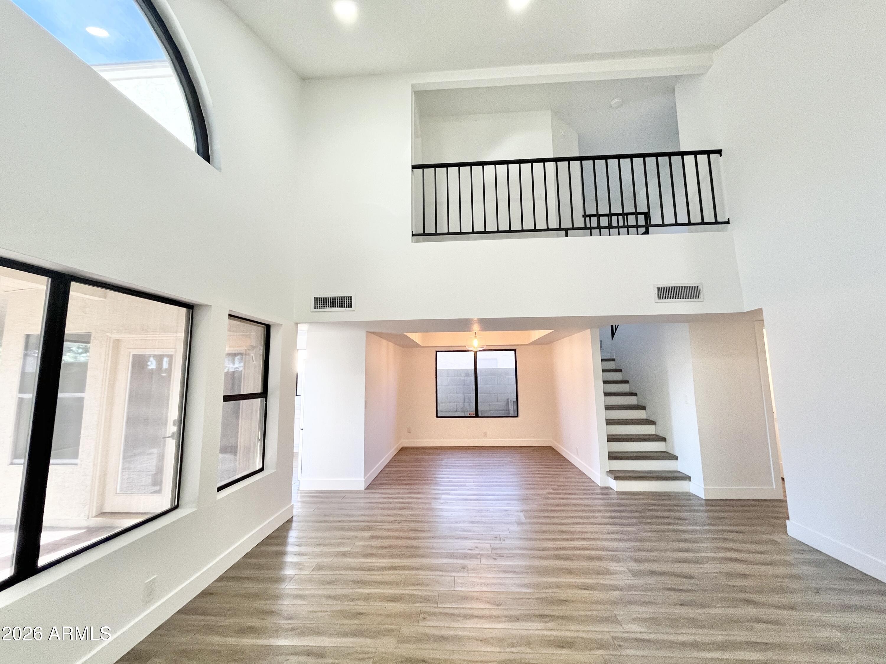 4047 W WHISPERING WIND Drive