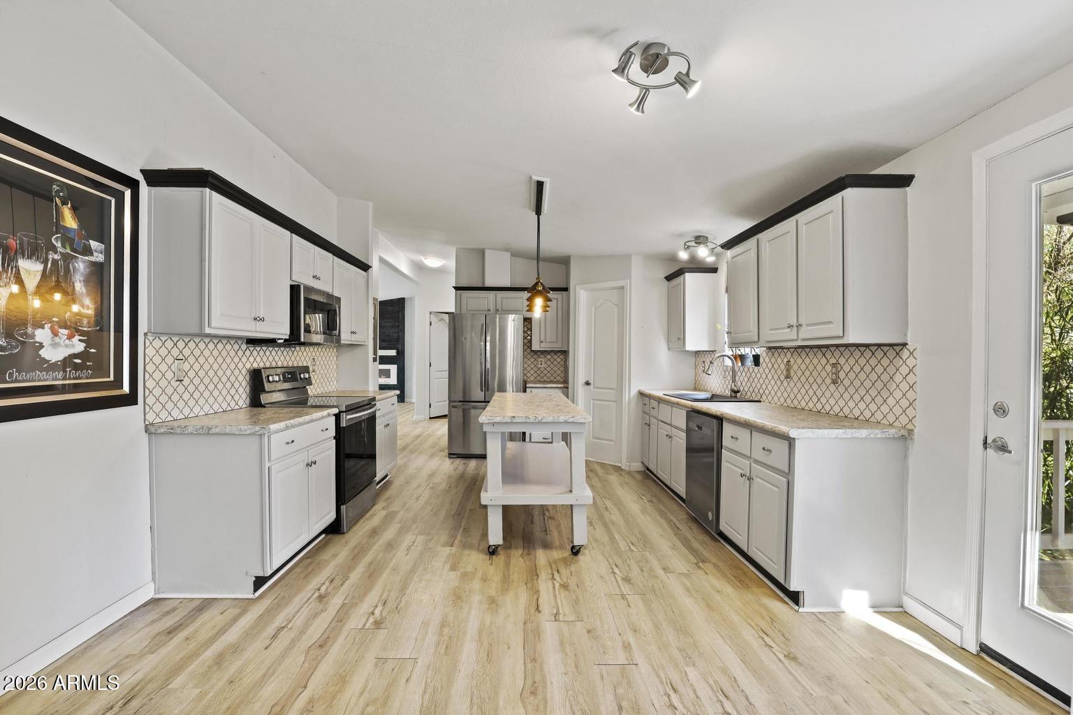 571 S TONTO CREEK Drive