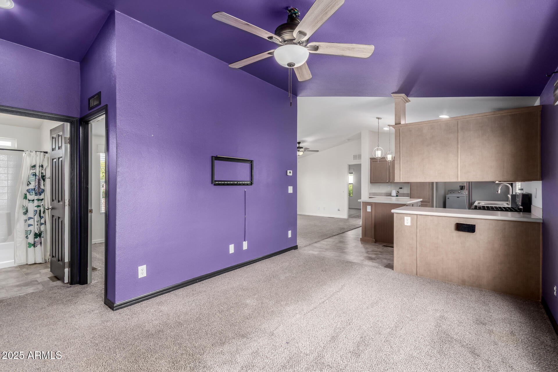 9431 E CORALBELL Avenue 83