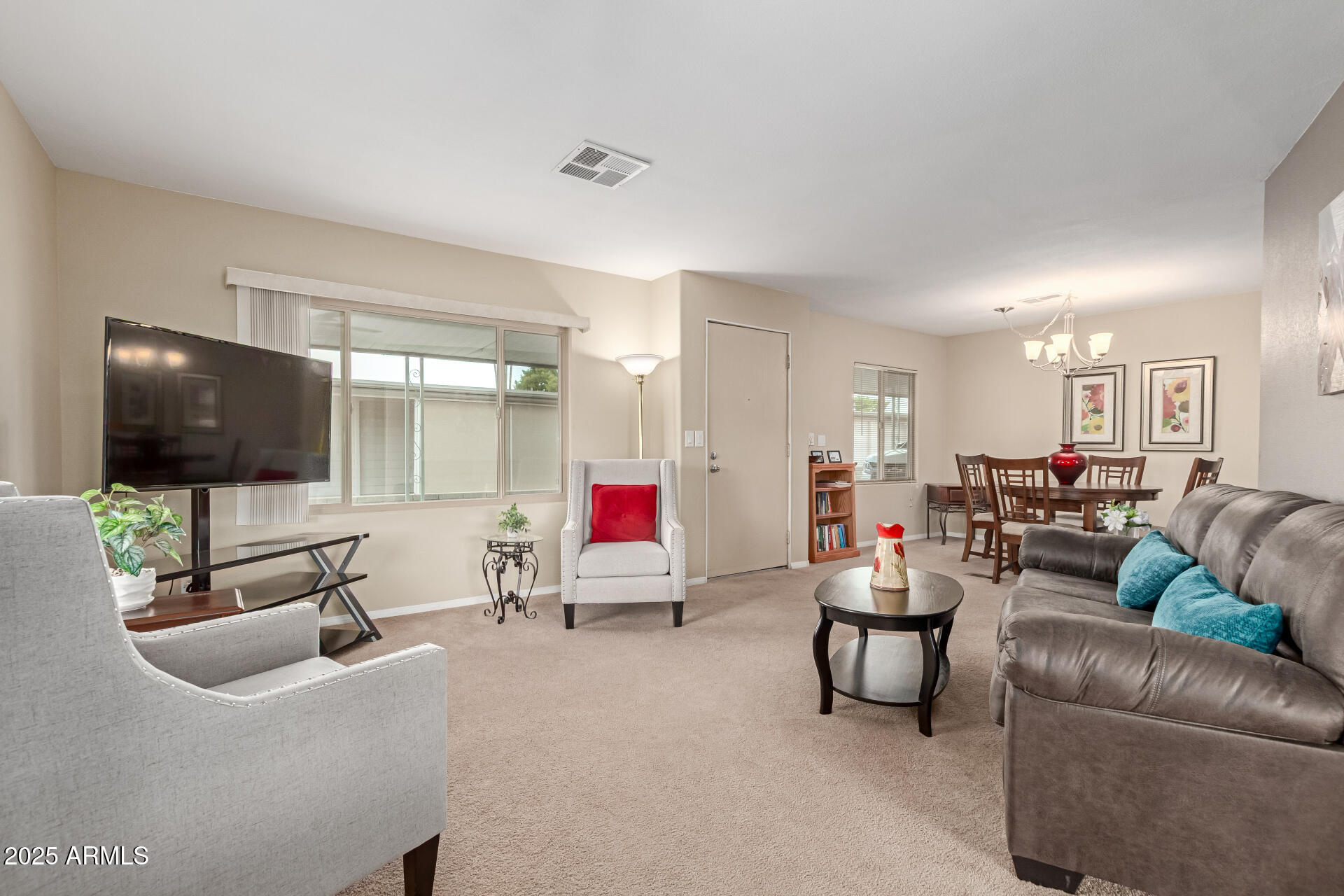 8905 E INDIANA Avenue