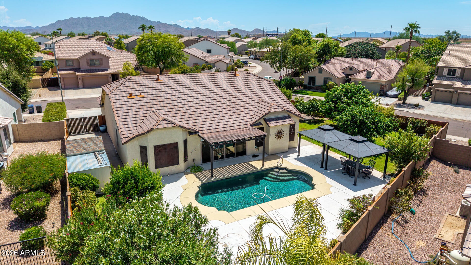 2801 E LINDRICK Drive