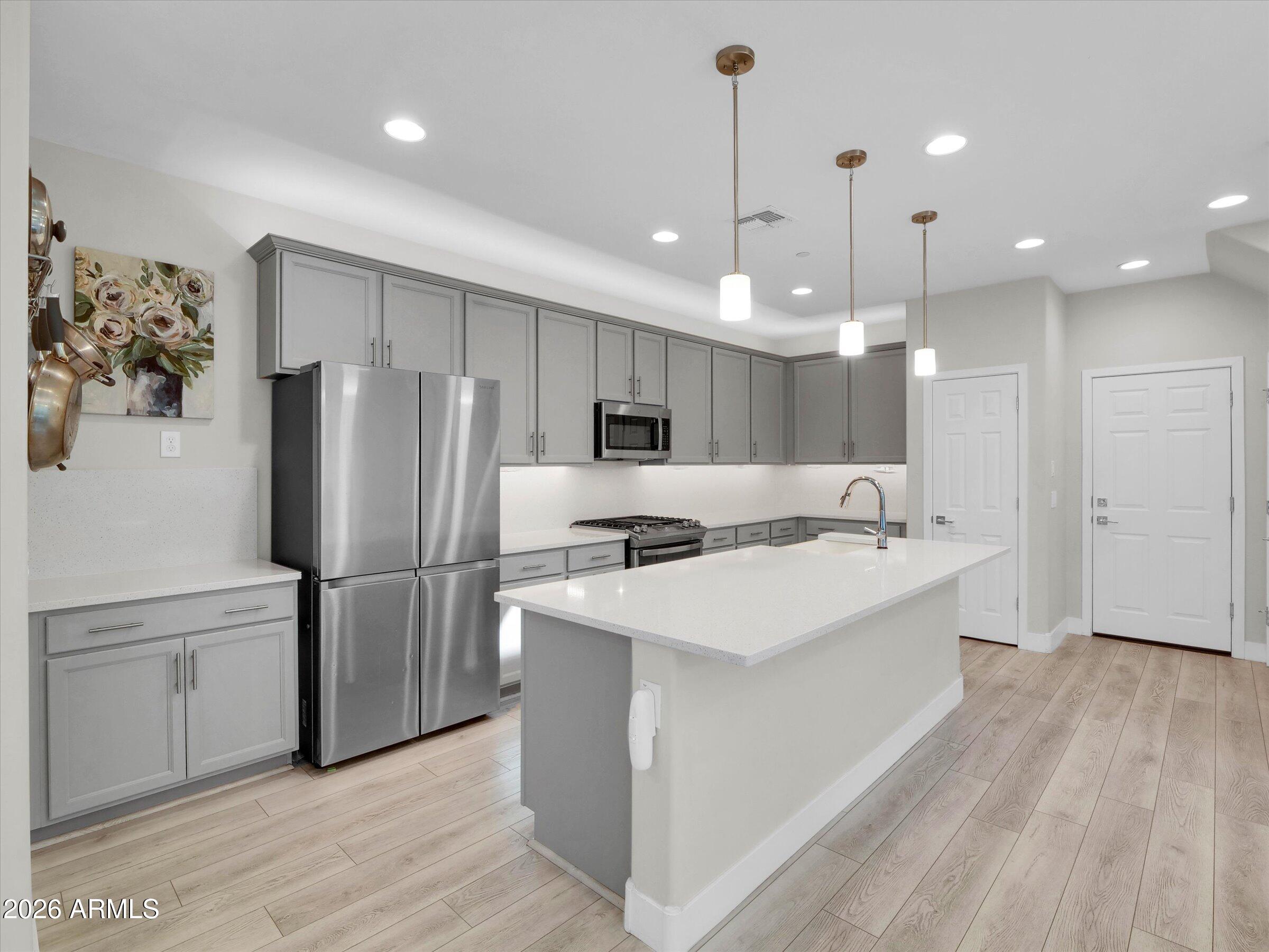 8217 E IMPALA Avenue