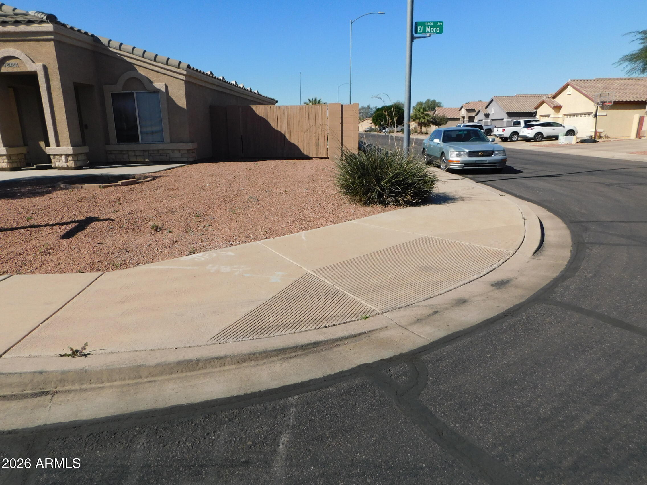 10458 E EL MORO Avenue