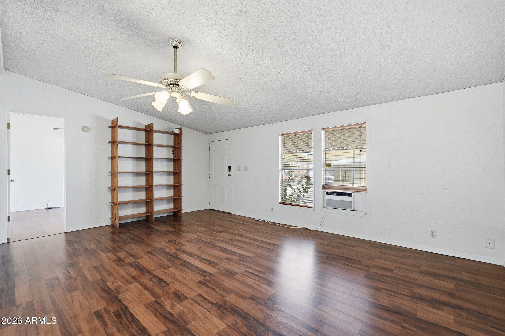 7660 E MCKELLIPS Road 83