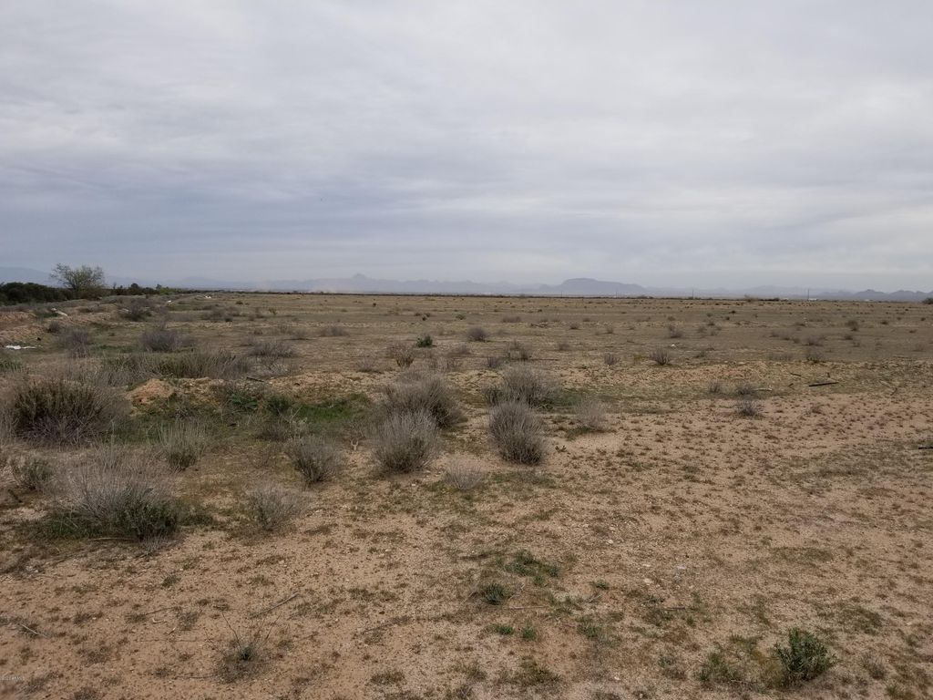 Photo of 531 W Elliot Road #A, Tonopah, AZ 85354 (MLS # 6989825)