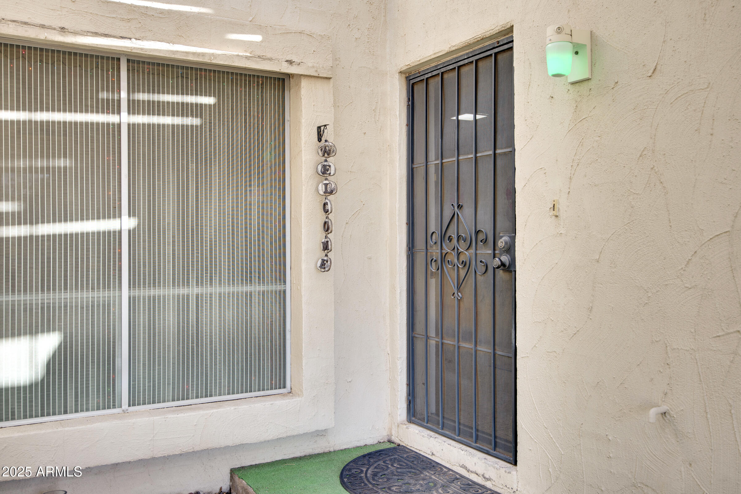 3673 S ROOSEVELT Street