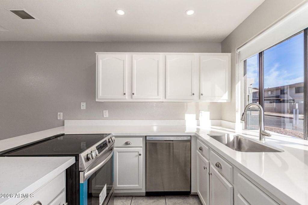 Photo of 11666 N 28th Drive #120, Phoenix, AZ 85029 (MLS # 6974013)