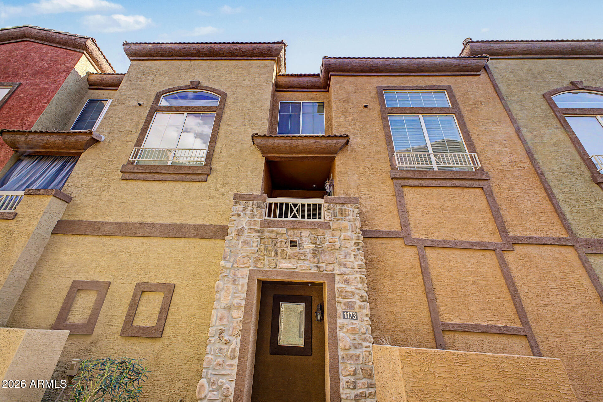 1920 E BELL Road 1173