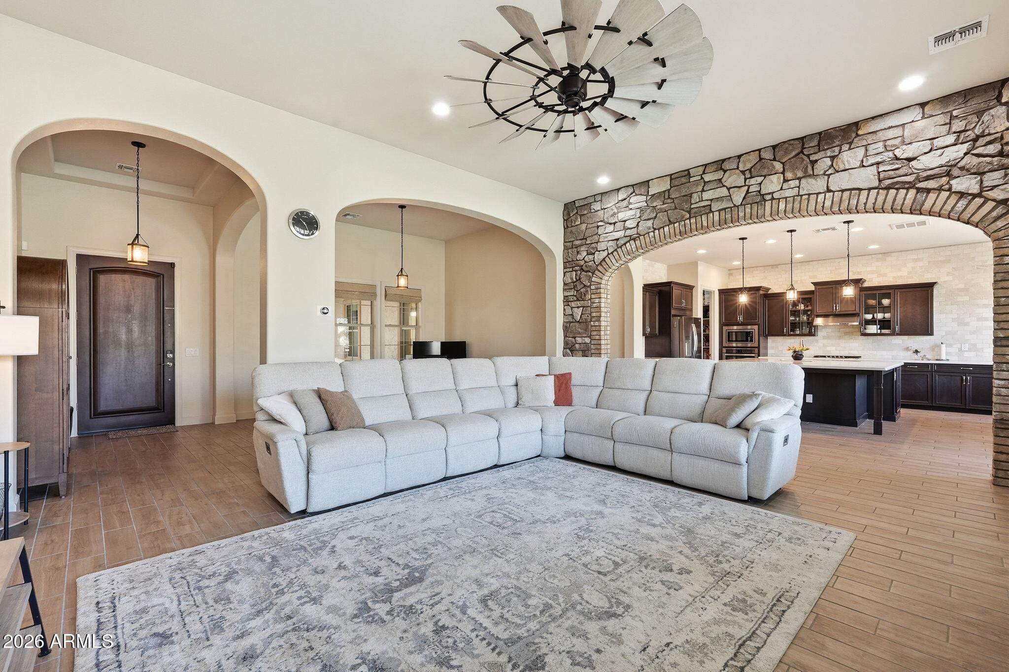 22300 E QUINTERO Road