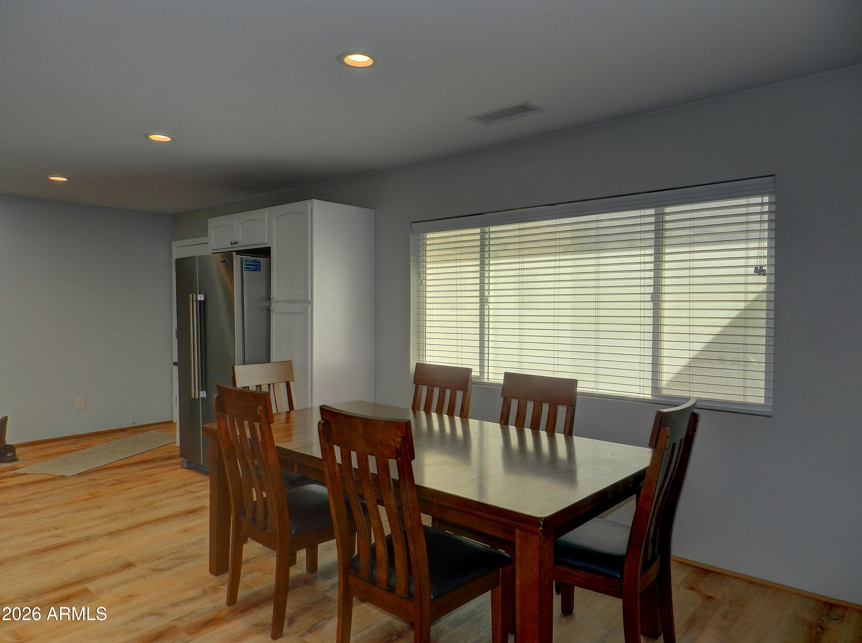 3960 E Lake Shore Drive