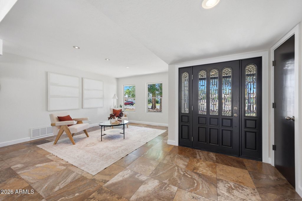 Photo of 5610 E Charter Oak Road, Scottsdale, AZ 85254 (MLS # 7002334)