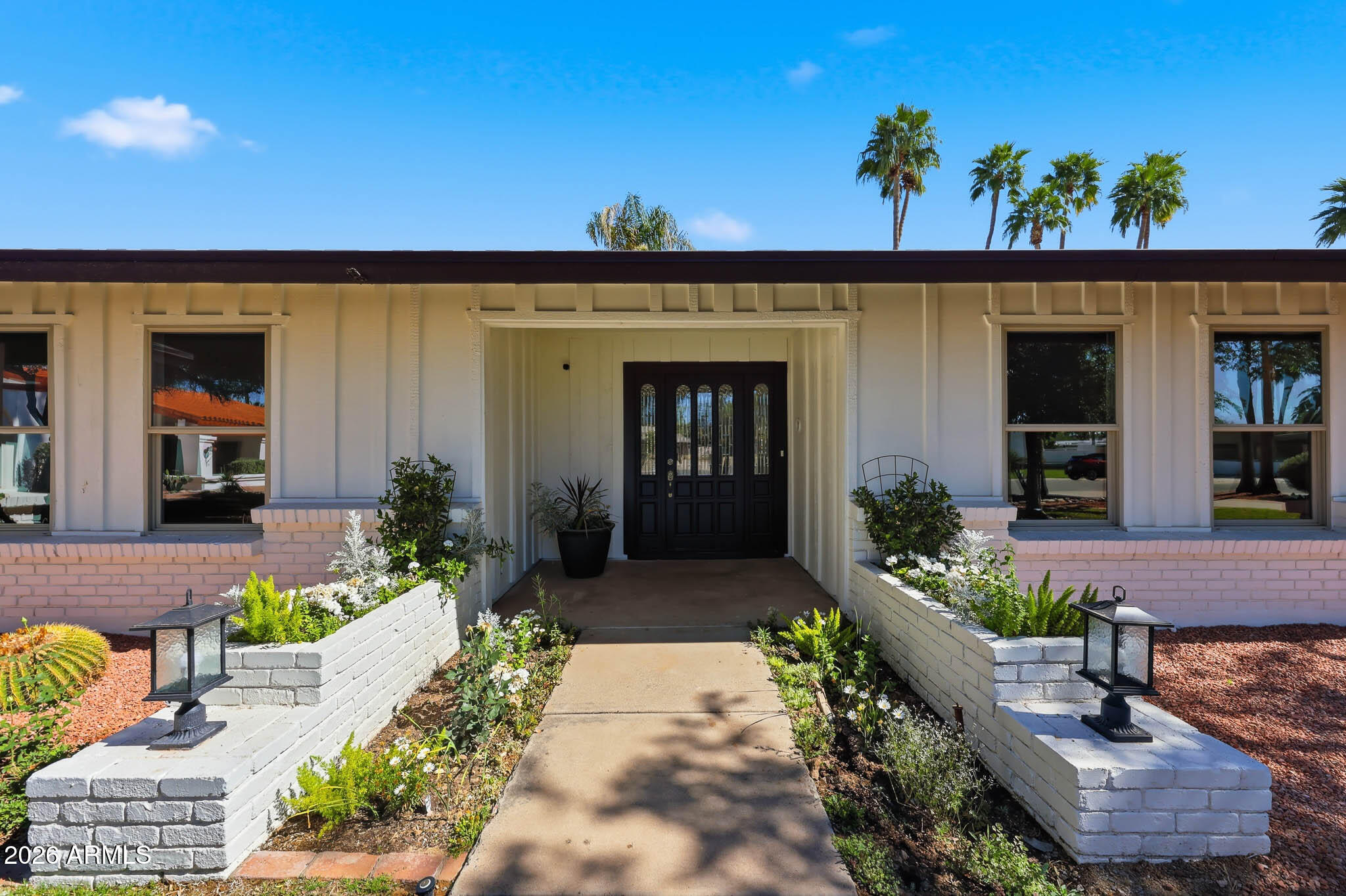 5610 E CHARTER OAK Road