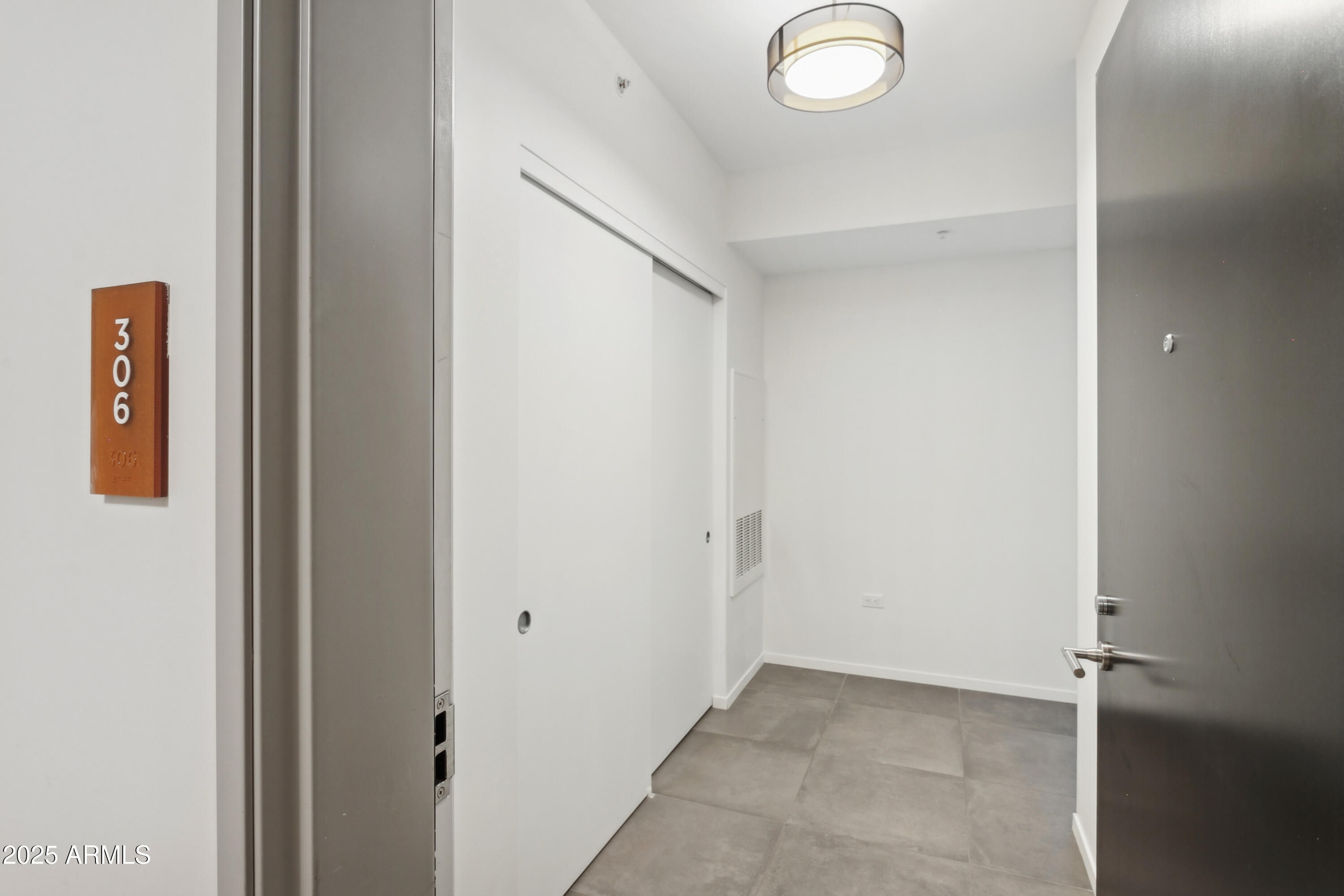 7120 E KIERLAND Boulevard 306