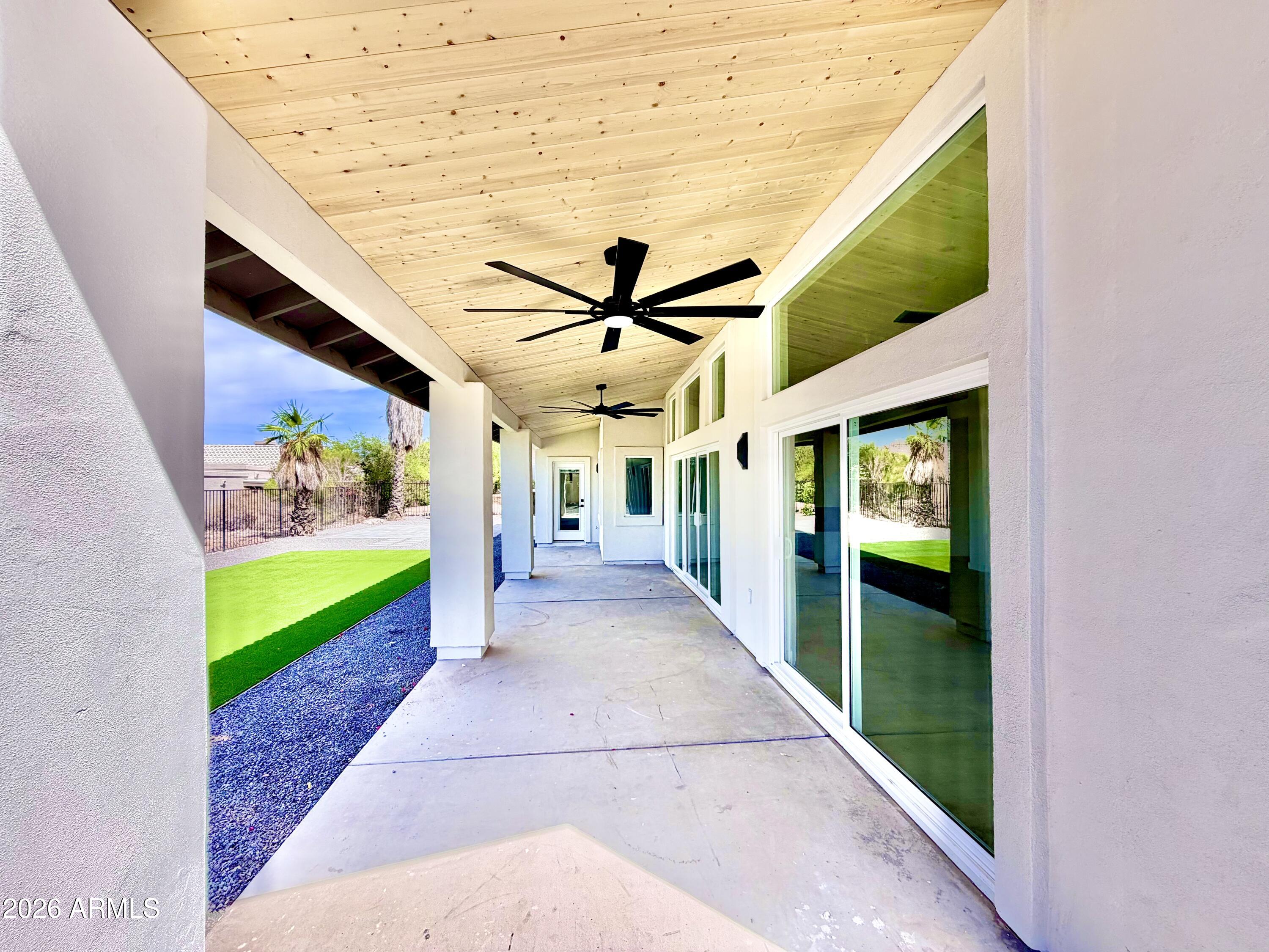 FOUNTAIN HILLS AZ FP 604C BLK 239 REPLAT - Residential