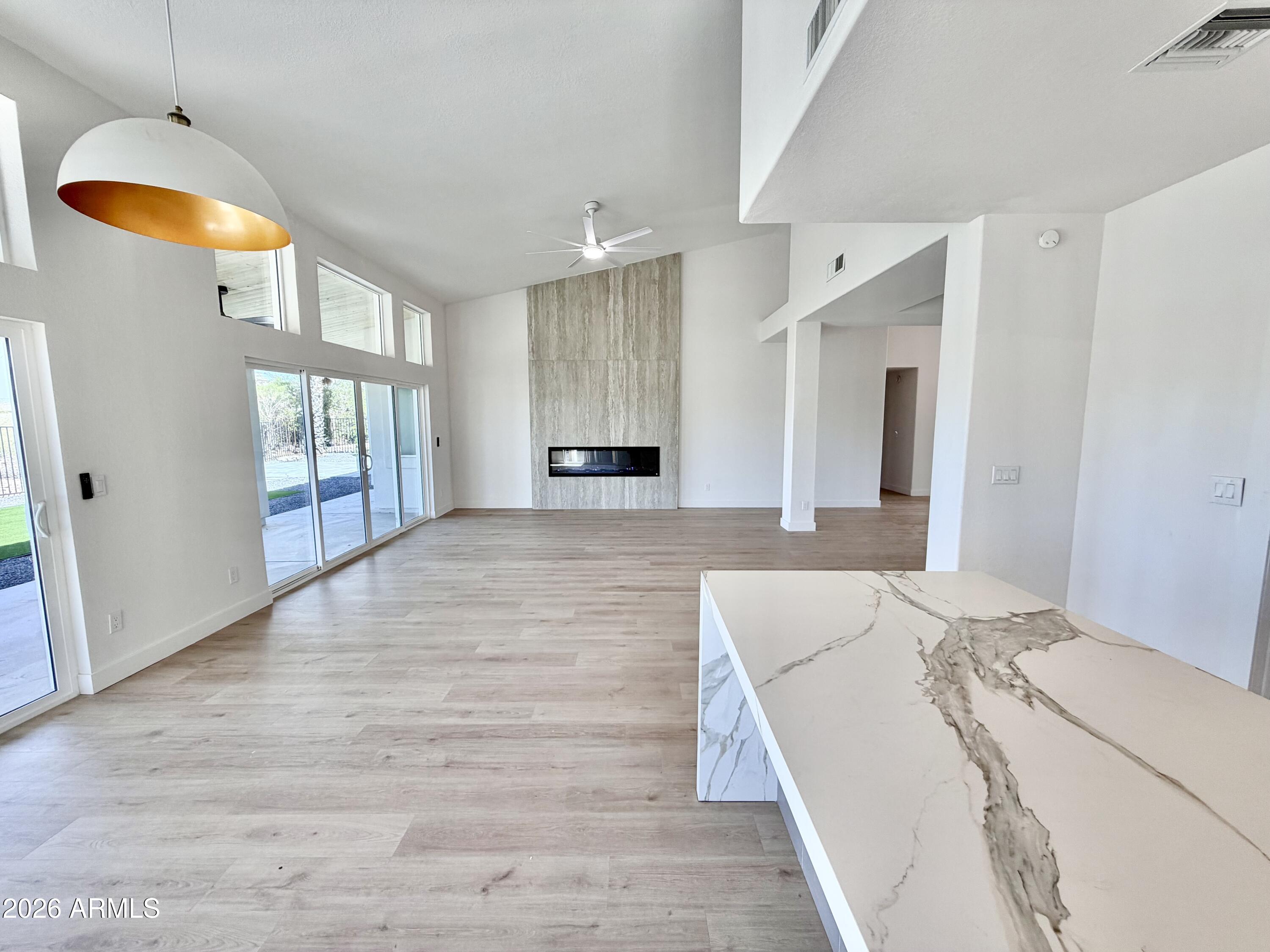 FOUNTAIN HILLS AZ FP 604C BLK 239 REPLAT - Residential